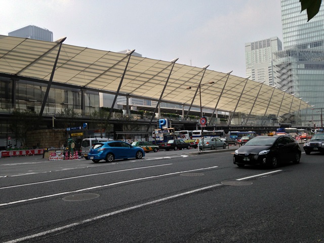 東京駅八重洲口グランルーフ