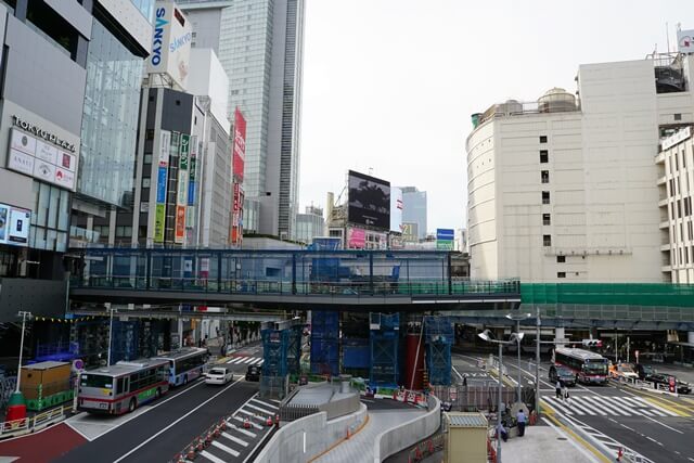 渋谷駅西口歩道橋架け替え工事 2020.5.30